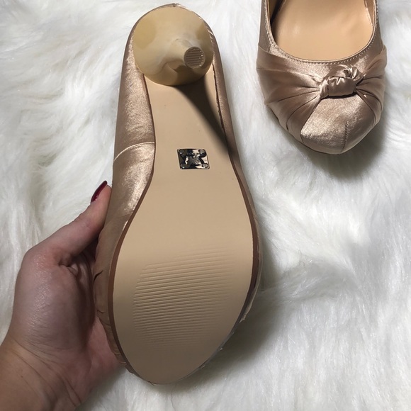 Pleaser Day & Night Satin Platform - Picture 3 of 6